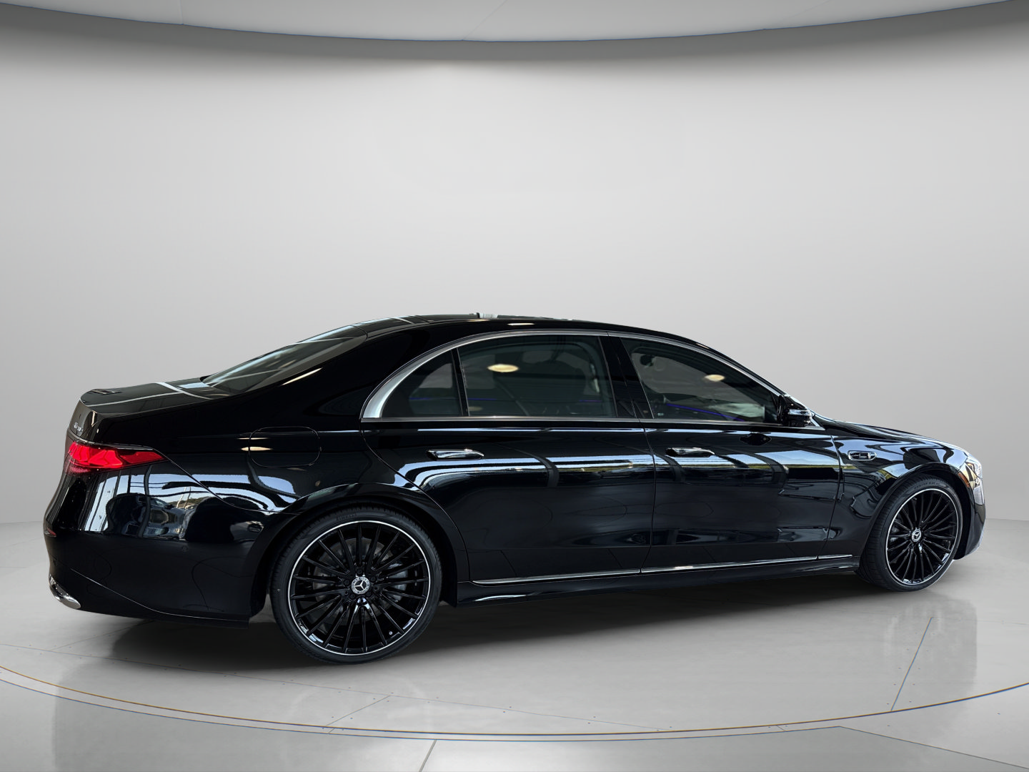 New 2027 Mercedes-Benz S 580 4MATIC Sedan image 6