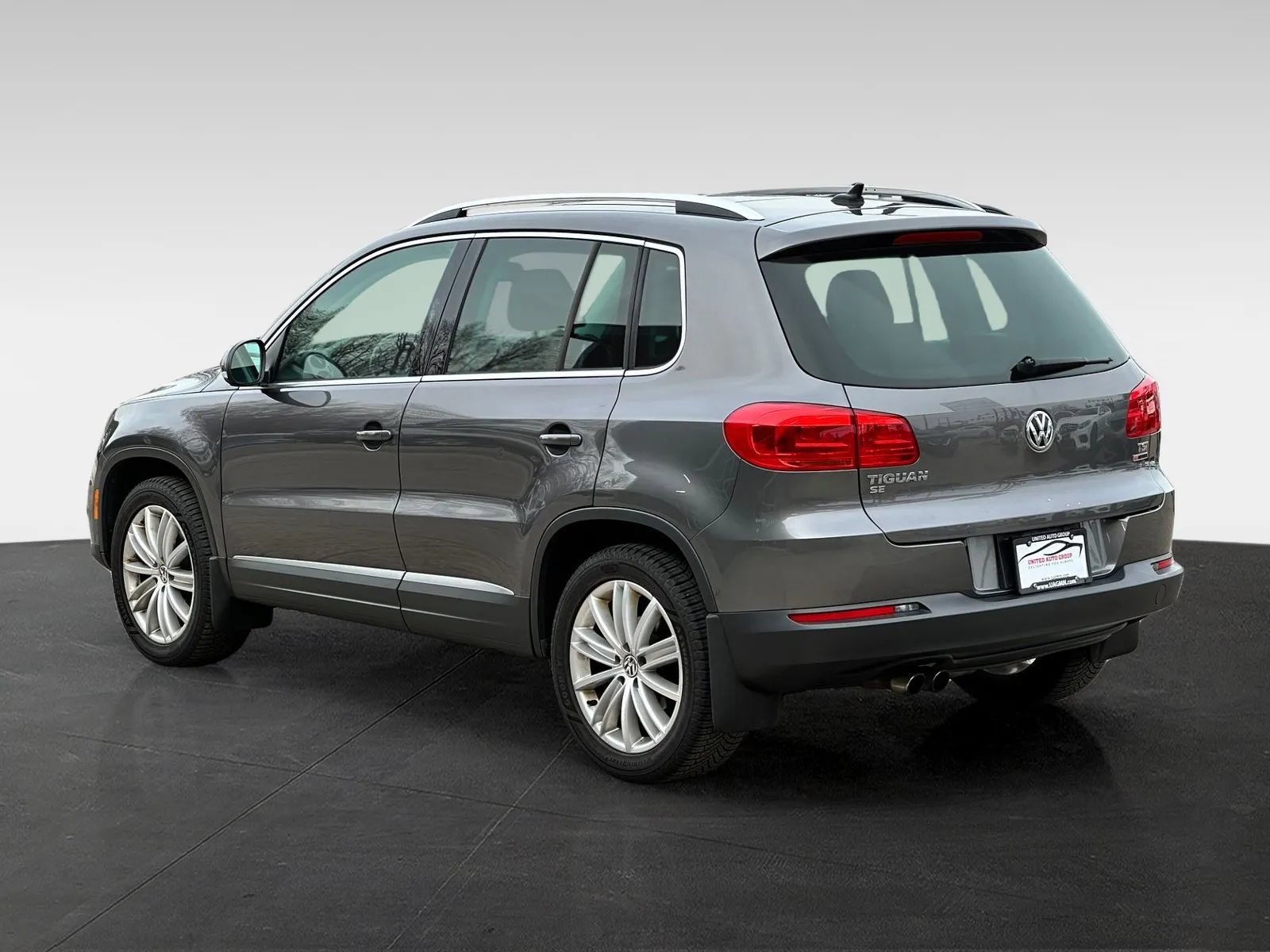 Used 2016 Volkswagen Tiguan SE AWD/4WD image 5