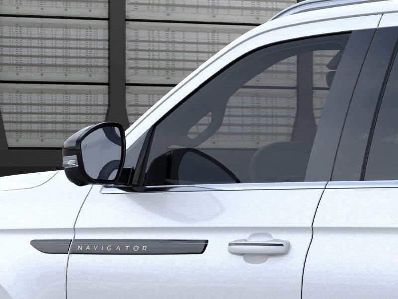 New 2026 Lincoln Navigator L Black Label AWD/4WD image 20