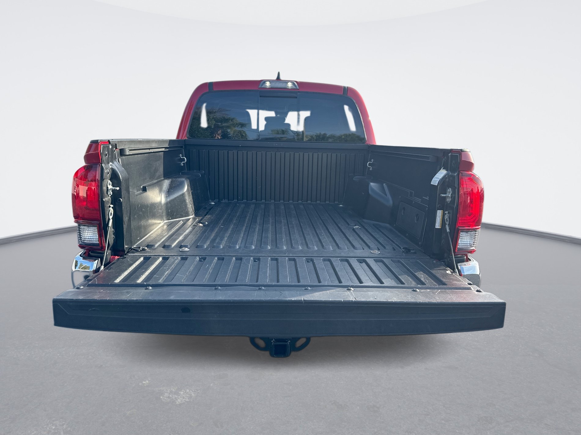 Used 2023 Toyota Tacoma SR5 RWD image 14