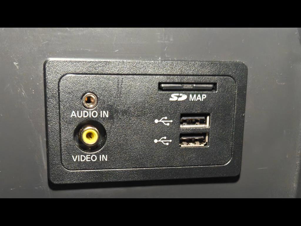 Used 2019 Nissan Pathfinder Platinum AWD/4WD image 53