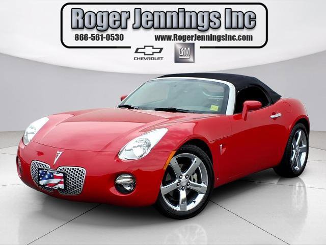 Used 2006 Pontiac Solstice Convertible w/ Premium Package image 1