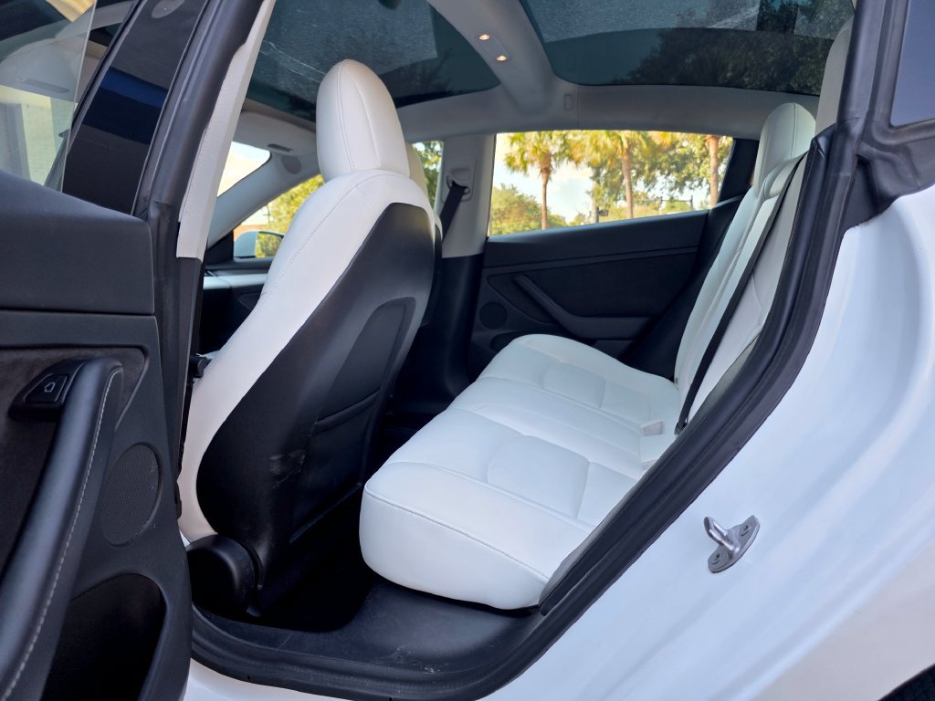 Used 2021 Tesla Model 3 Long Range AWD/4WD image 26