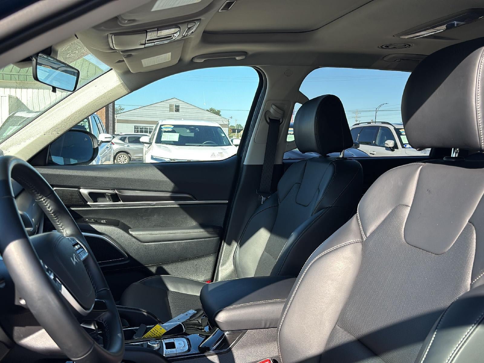 Certified 2025 Kia Telluride S FWD image 12