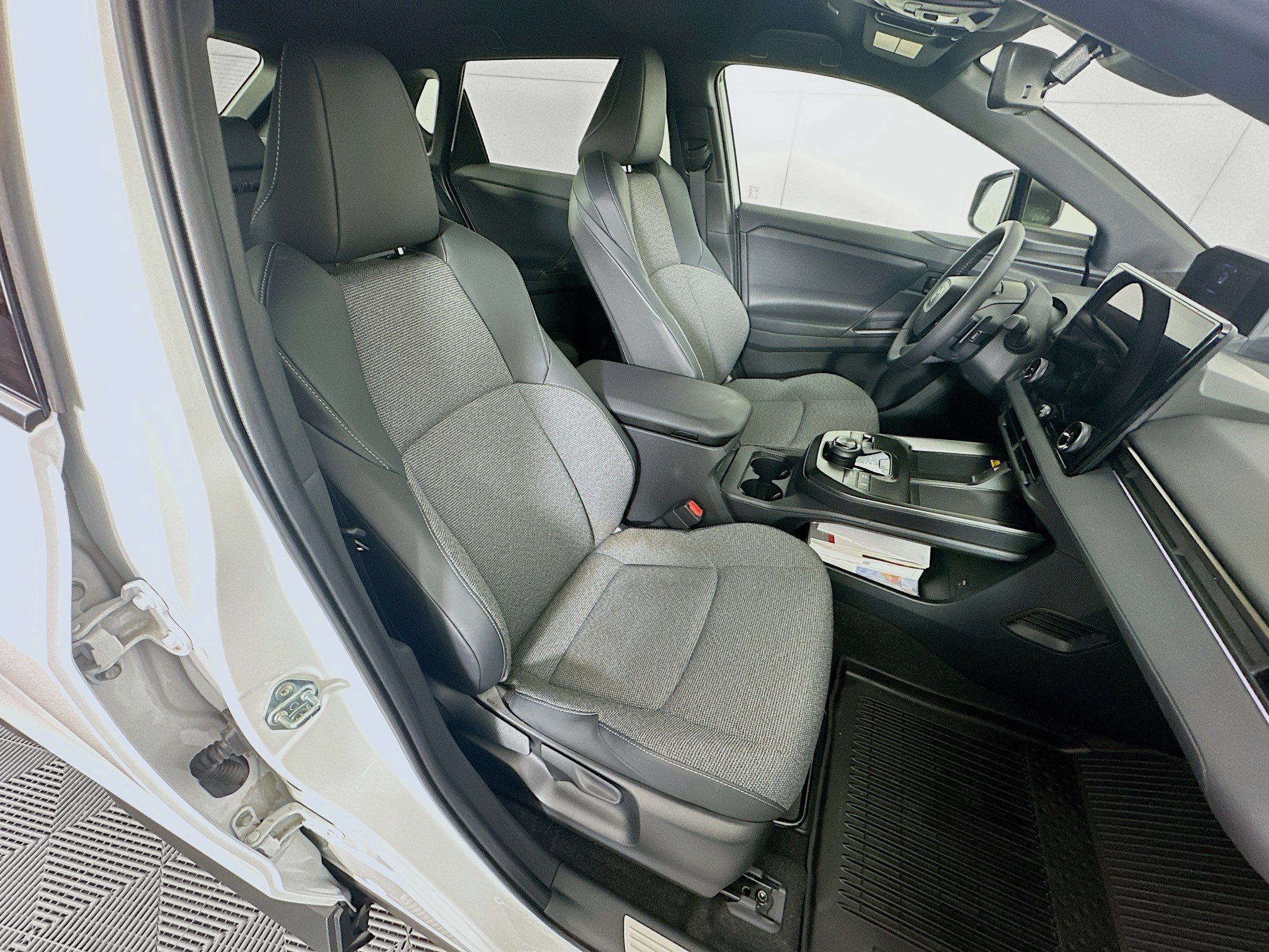 Used 2026 Toyota bZ FWD image 30