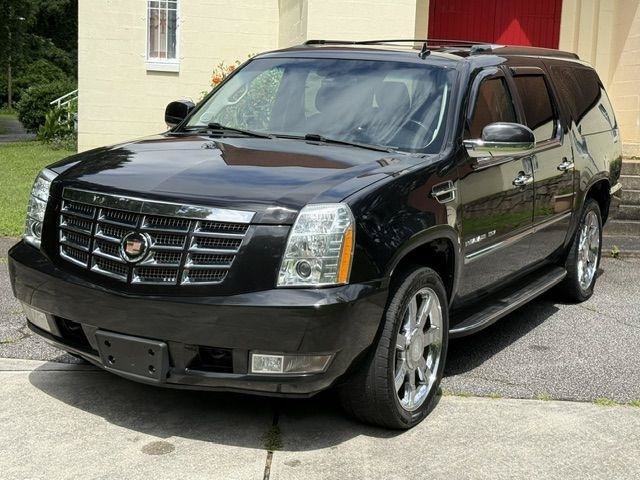 Used 2013 Cadillac Escalade ESV Luxury AWD/4WD image 19