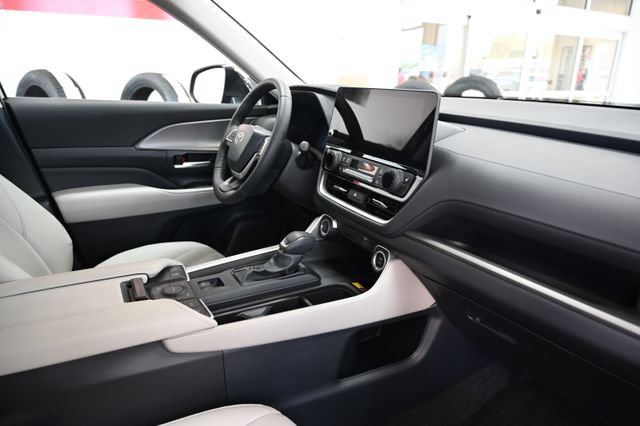 Certified 2026 Toyota Grand Highlander AWD image 15
