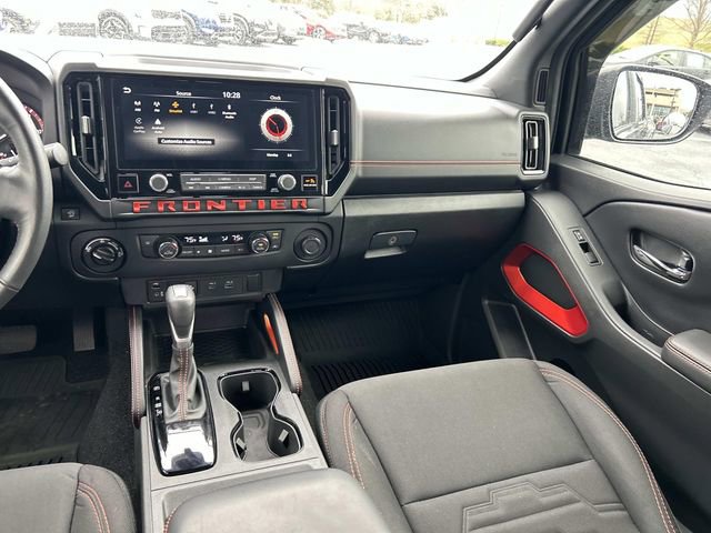 Used 2025 Nissan Frontier PRO-4X image 17