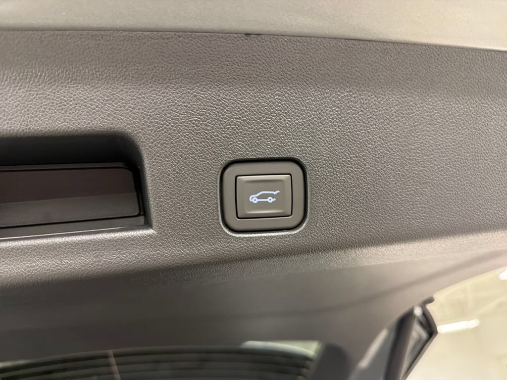 New 2027 Buick Enclave Preferred w/ Power Package FWD image 18