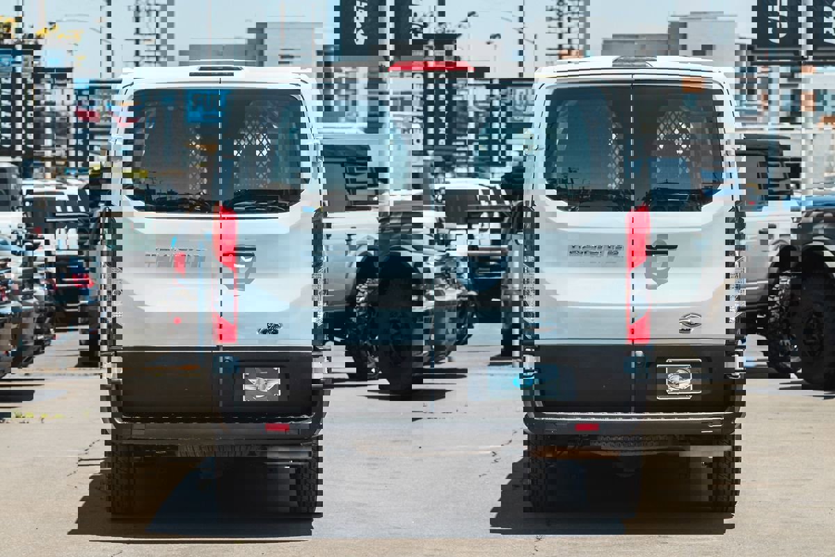 Used 2019 Ford Transit 250 130 Low Roof w/ Exterior Upgrade Package image 5