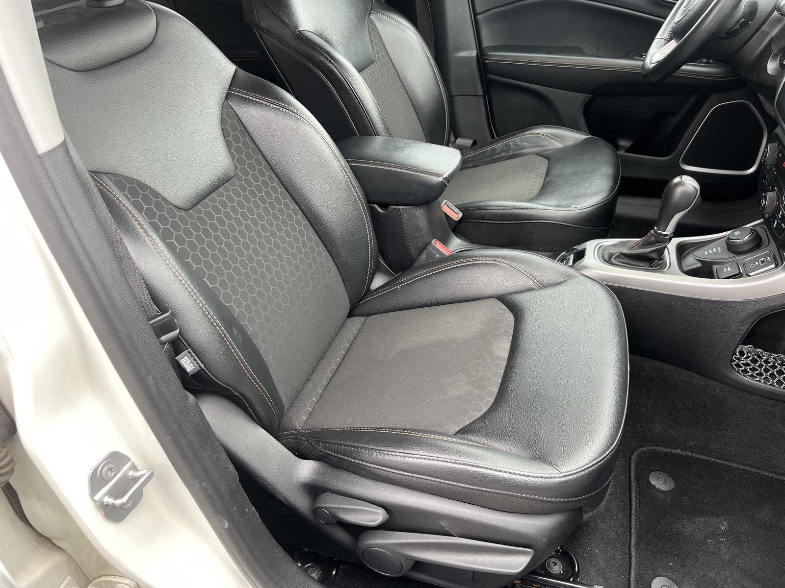 Used 2020 Jeep Compass Latitude image 35