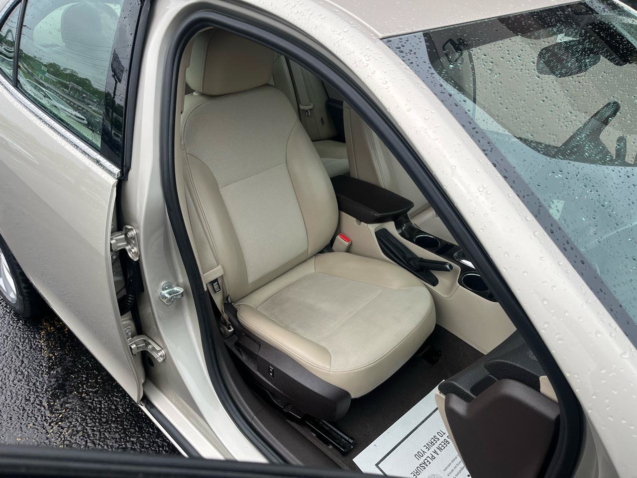 Used 2015 Chevrolet Malibu LT FWD image 29
