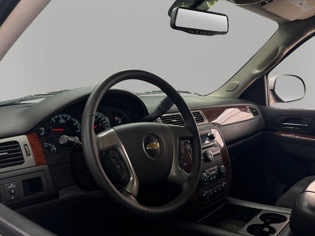 Used 2013 Chevrolet Avalanche LS RWD image 16