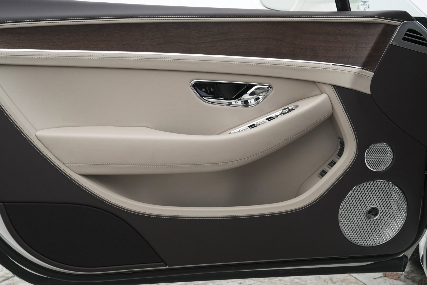 New 2026 Bentley Continental GT image 14