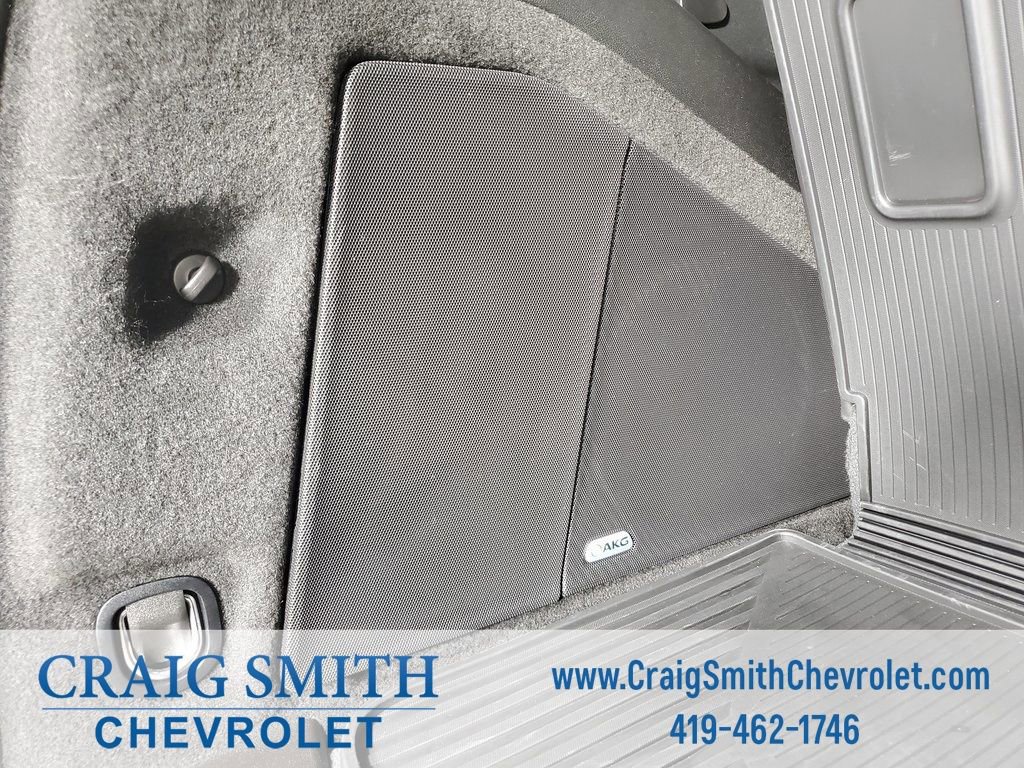 Used 2025 Cadillac Escalade Sport Platinum w/ LPO, ONYX Package image 22