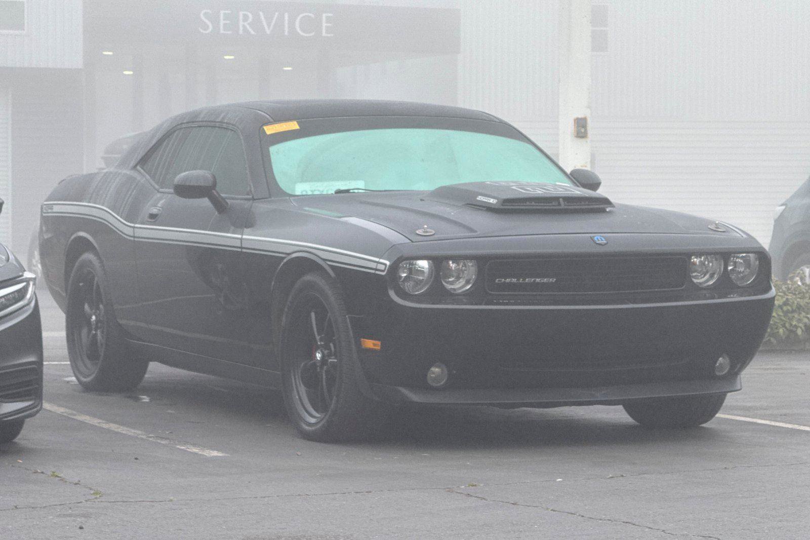 Used 2010 Dodge Challenger R/T w/ Mopar 10 Pkg image 1