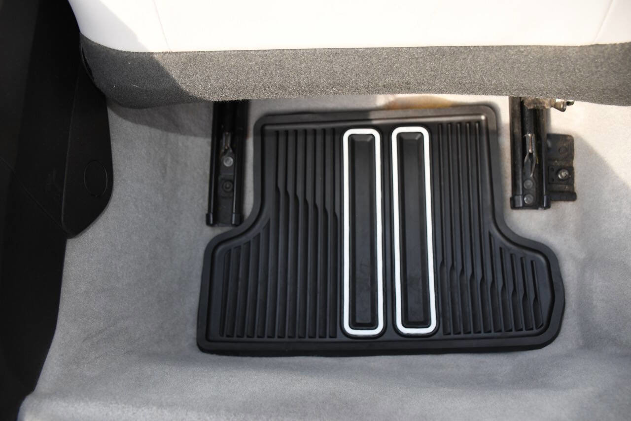 Used 2016 Chevrolet Camaro LT w/ RS Package image 29