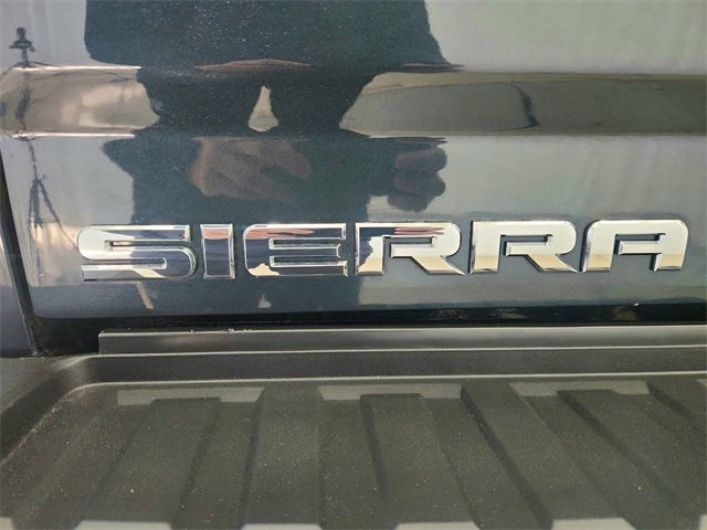 Used 2017 GMC Sierra 1500 SLT w/ SLT Premium Package image 29