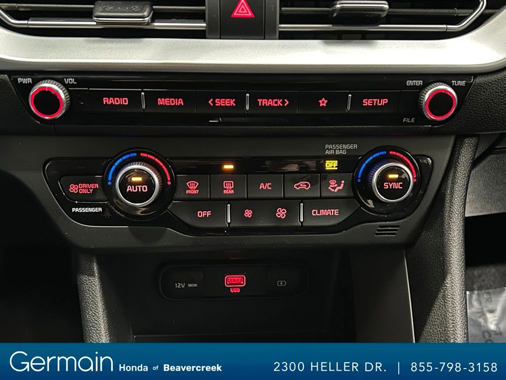 Used 2022 Kia Niro LX image 25