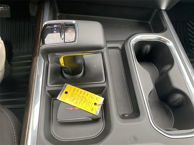 Used 2024 GMC Sierra 1500 Elevation image 15