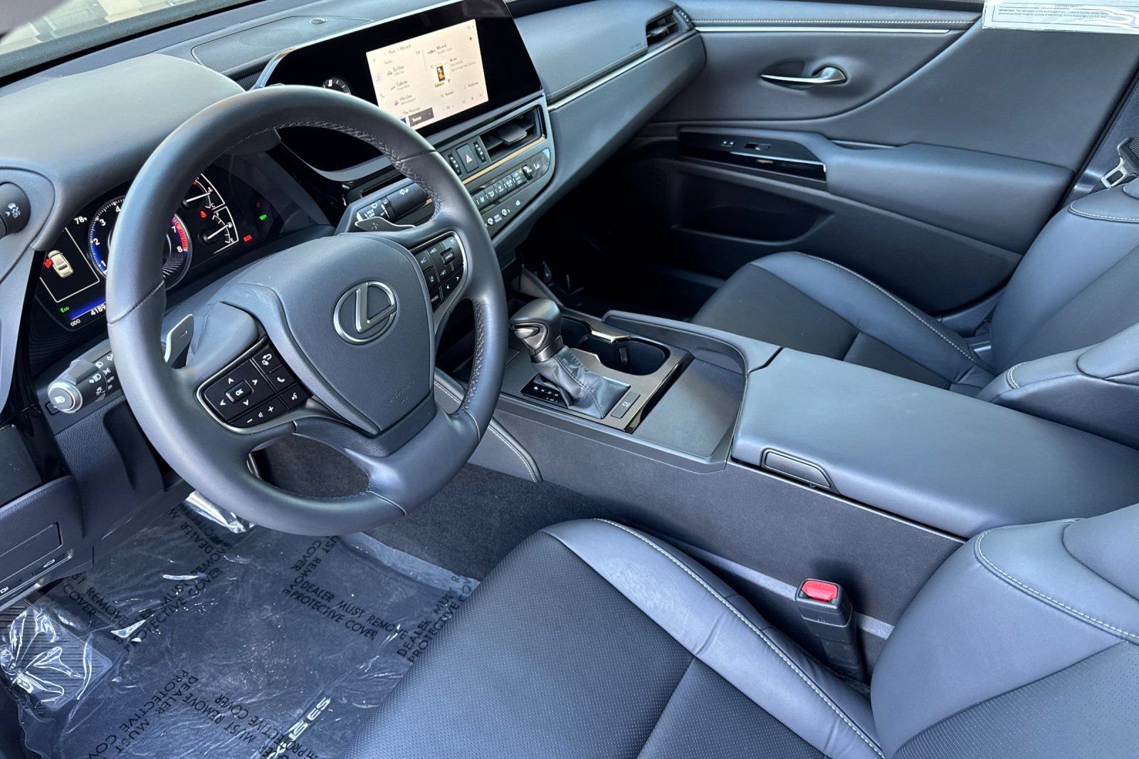 Certified 2025 Lexus ES 350 w/ Accessory Package (Z1) FWD image 11