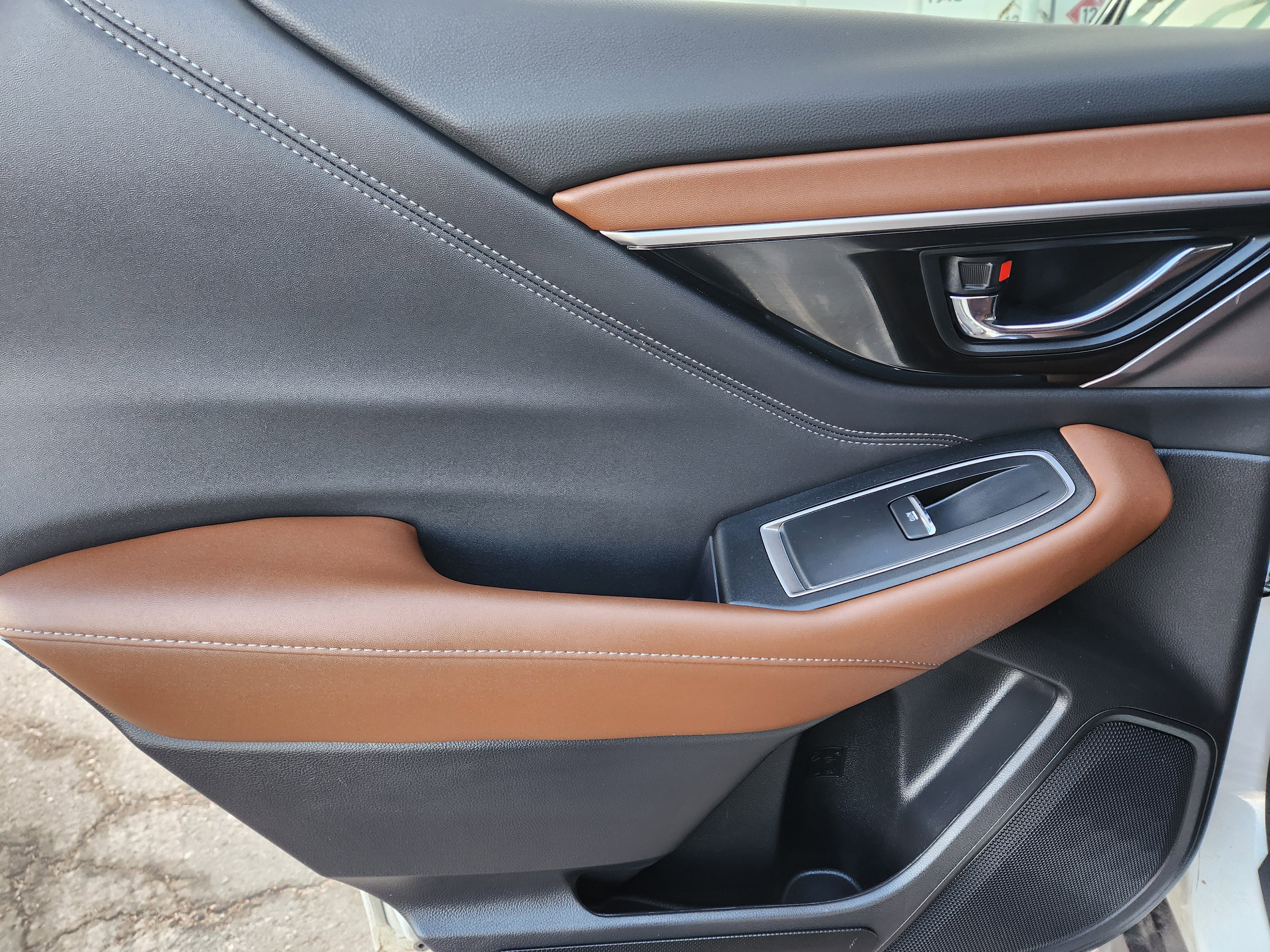 Used 2022 Subaru Outback Touring XT w/ Popular Package #2 image 11