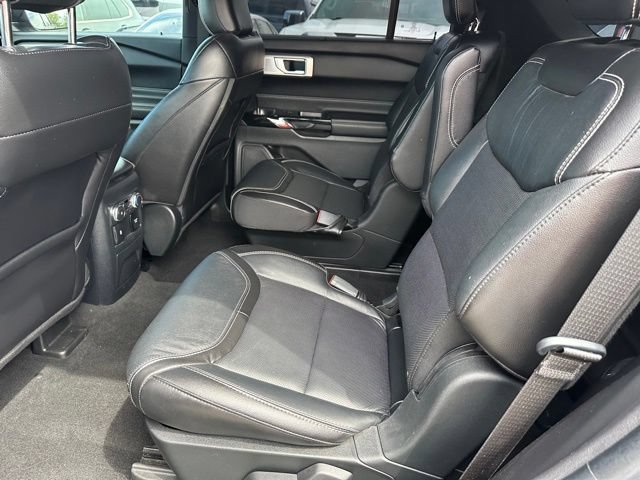 Used 2022 Ford Explorer ST w/ Equipment Group 401A AWD/4WD image 16