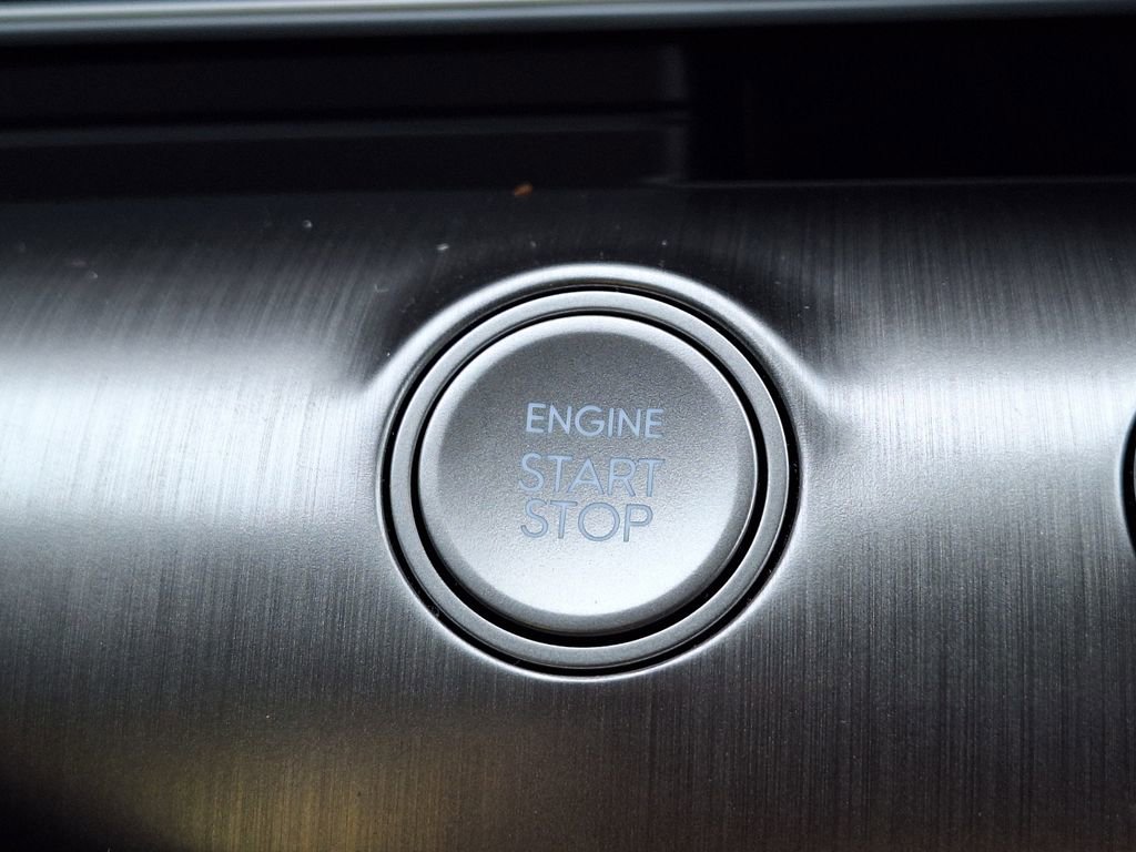 Certified 2025 Hyundai Kona SEL image 22