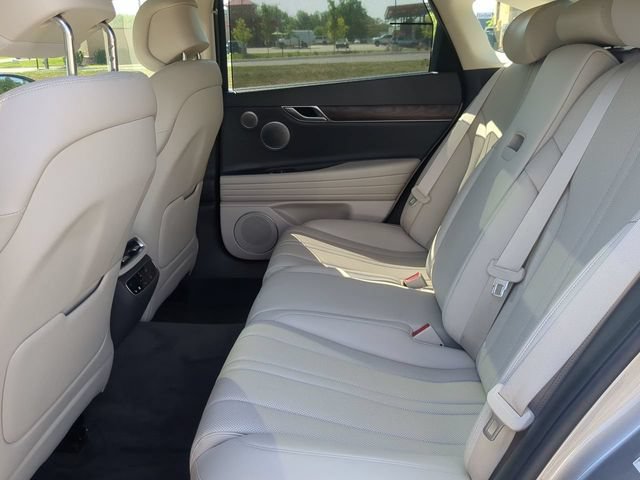 Used 2021 Genesis G80 2.5T w/ Advanced Package AWD/4WD image 11