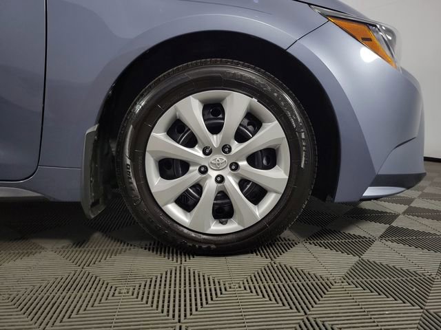 Used 2025 Toyota Corolla LE w/ Convenience Package image 14