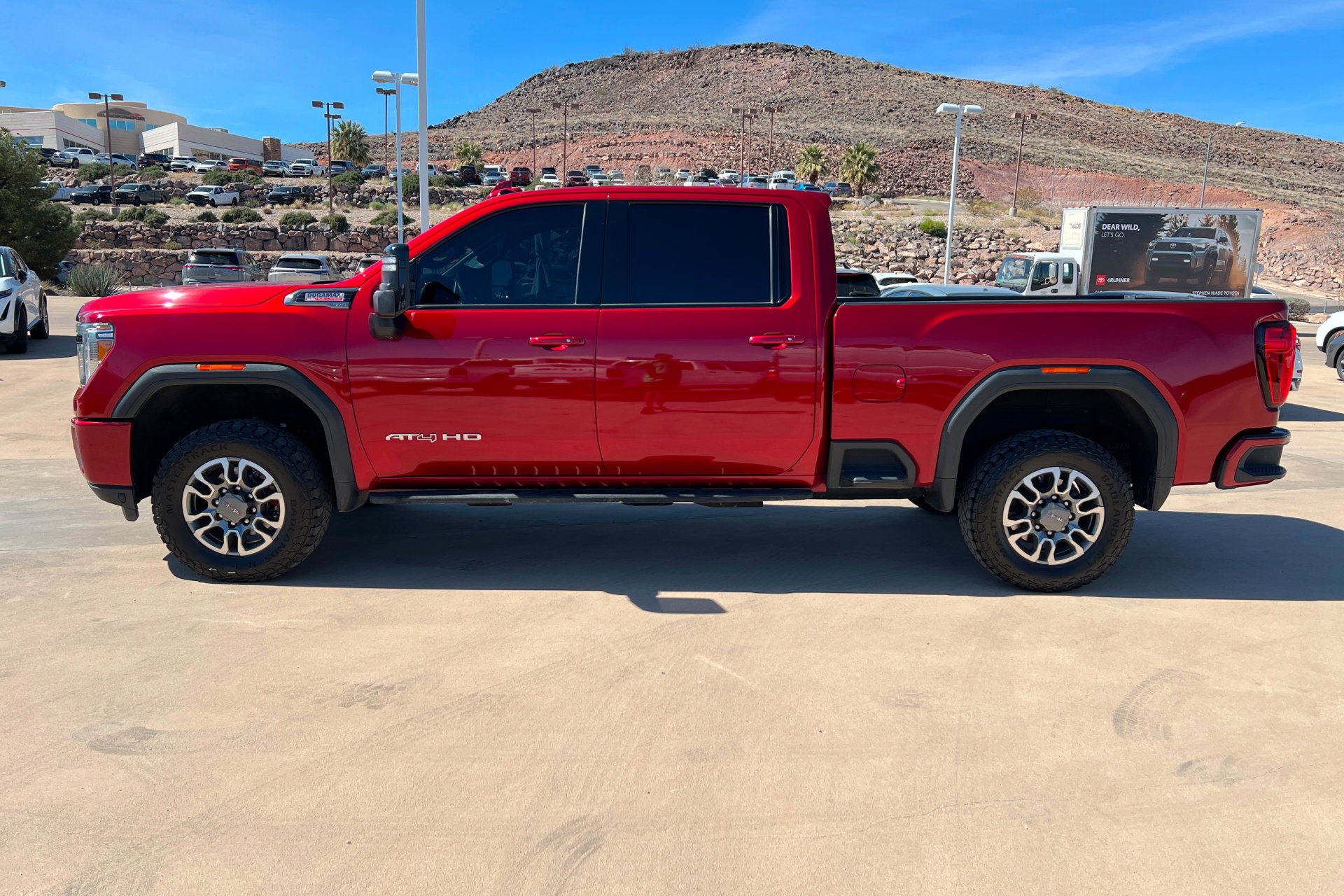 Used 2023 GMC Sierra 2500 AT4 w/ AT4 Preferred Package image 2
