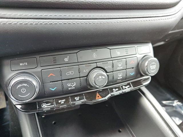 Used 2022 Dodge Durango GT image 24