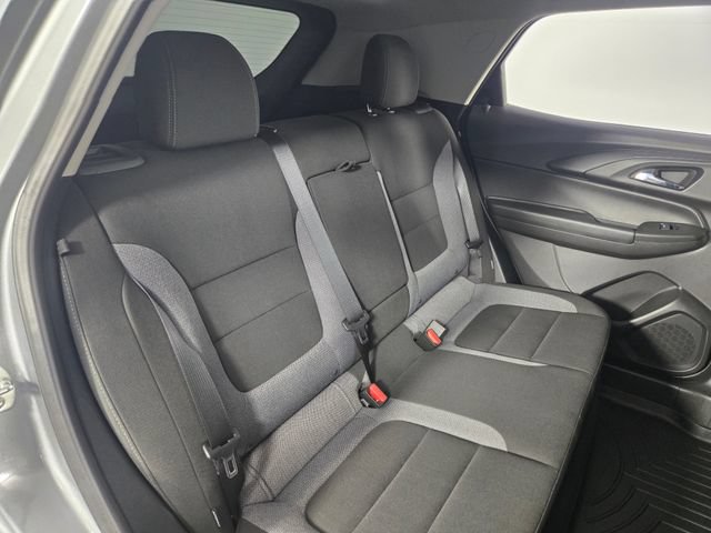 Used 2025 Chevrolet TrailBlazer LT w/ Convenience Package FWD image 17
