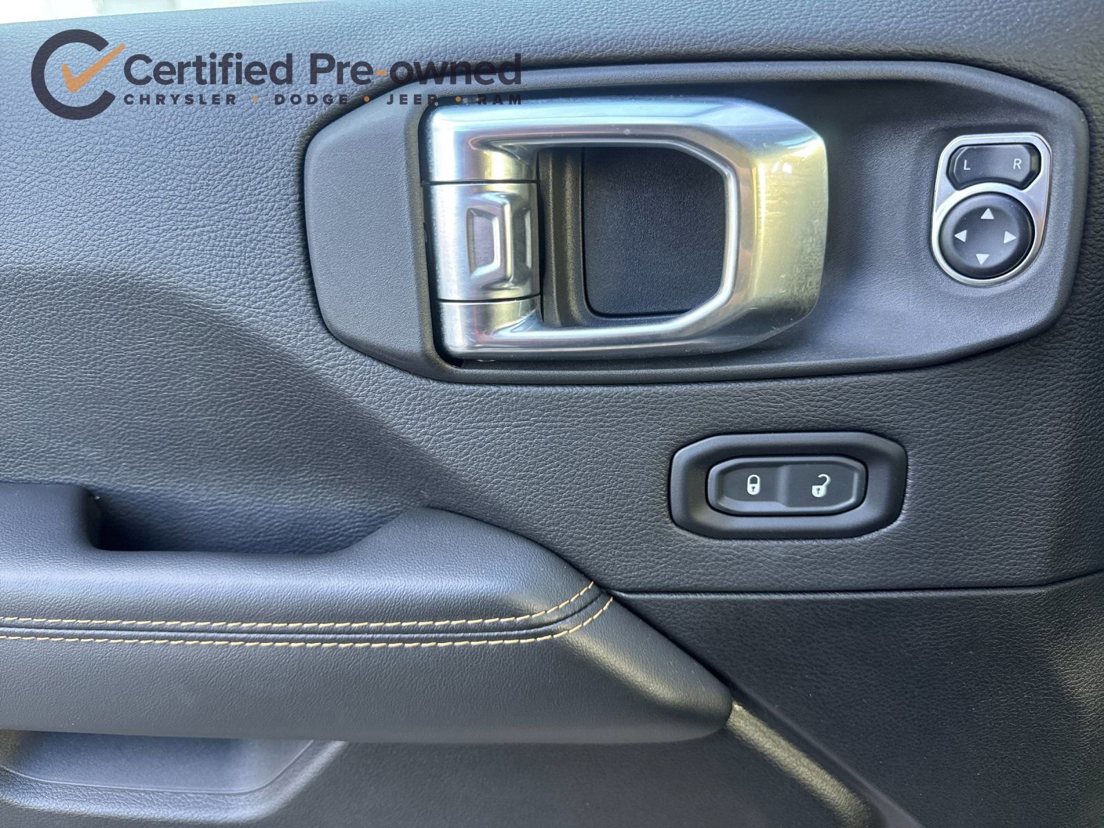 Certified 2025 Jeep Wrangler Unlimited Sahara w/ Safety Group image 12