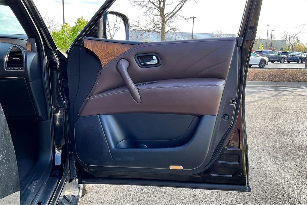 Used 2016 INFINITI QX80 Limited image 27