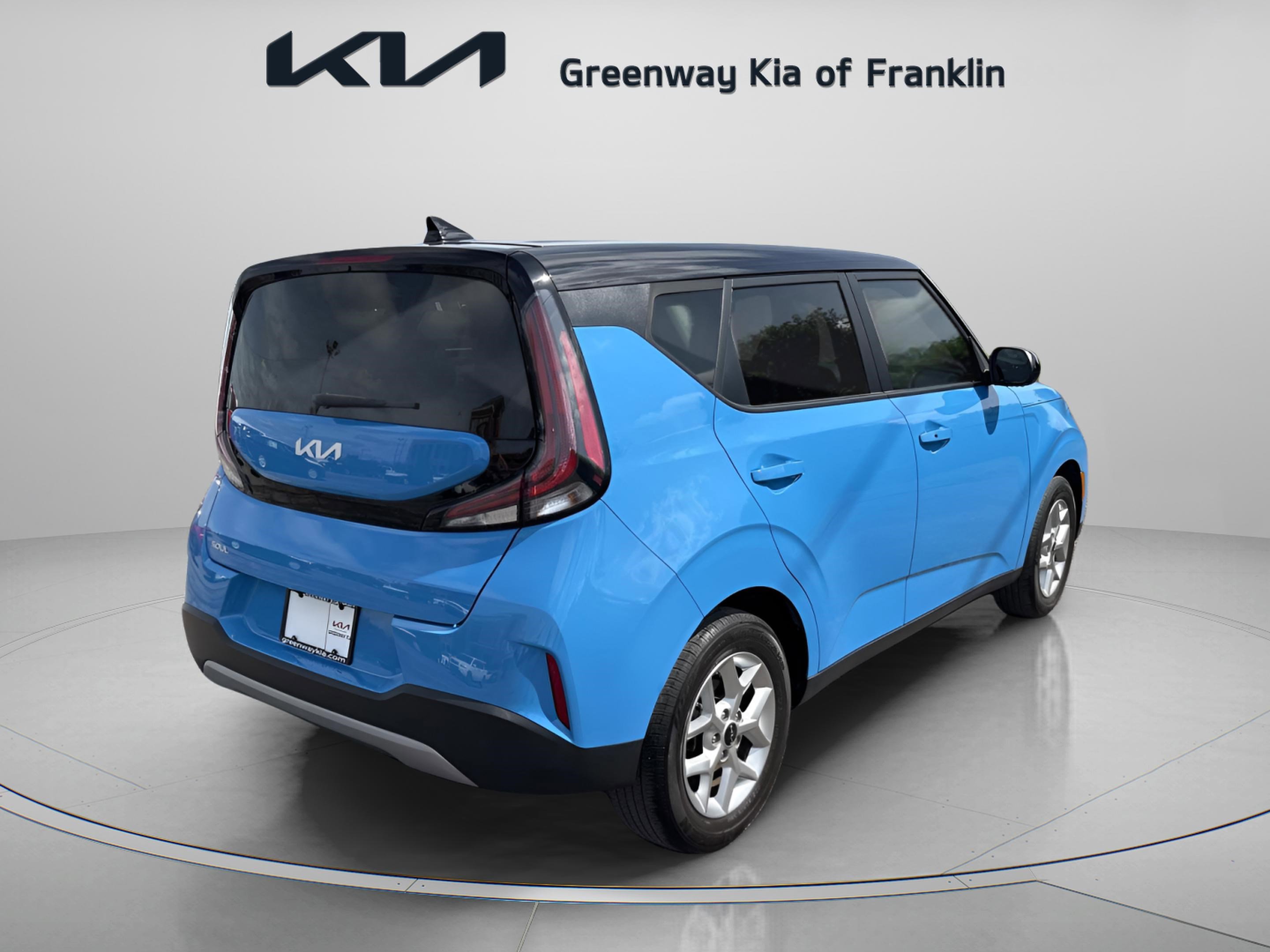 Used 2024 Kia Soul S FWD image 7