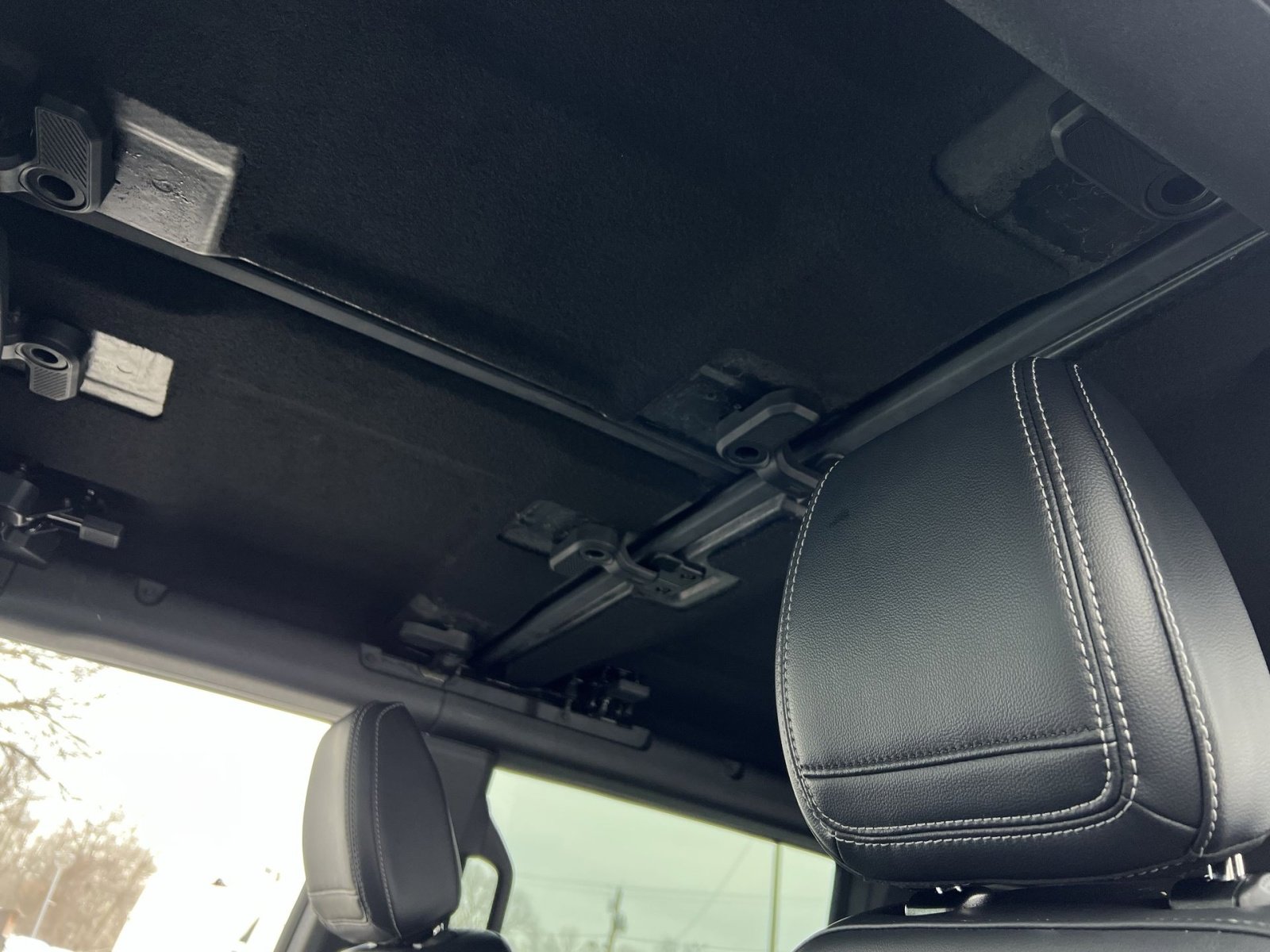 Used 2025 Ford Bronco Outer Banks image 22