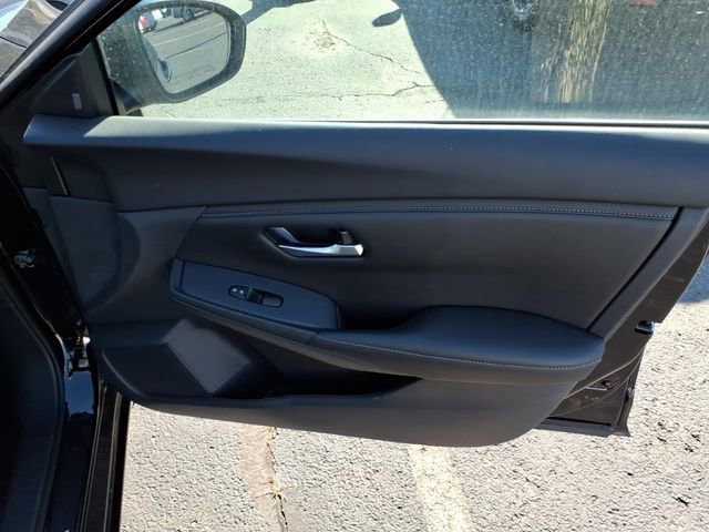 Certified 2025 Nissan Sentra SV w/ Trunk Package image 18