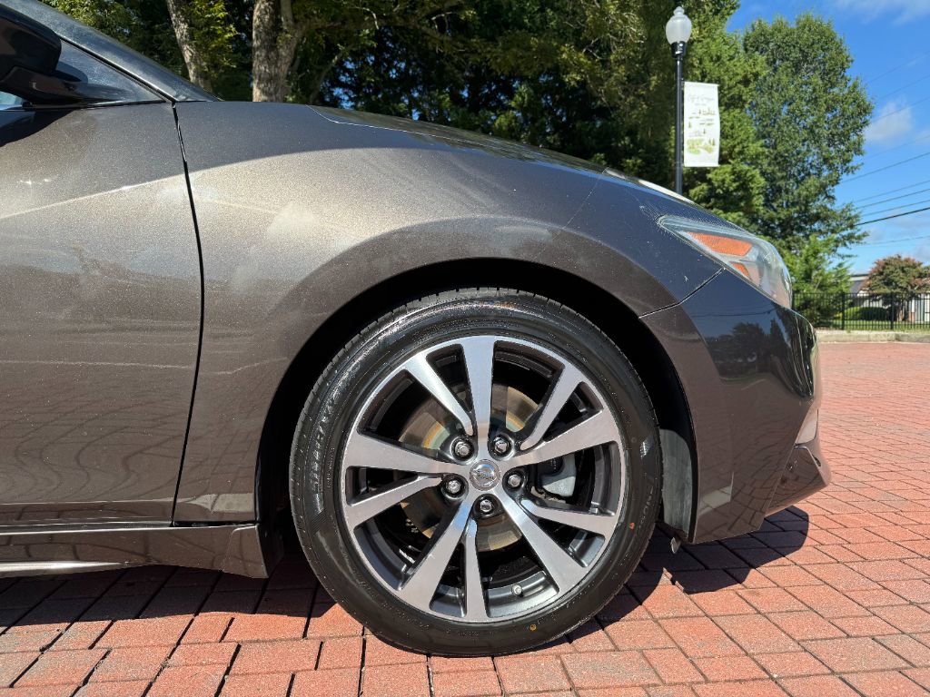 Used 2016 Nissan Maxima Platinum image 36