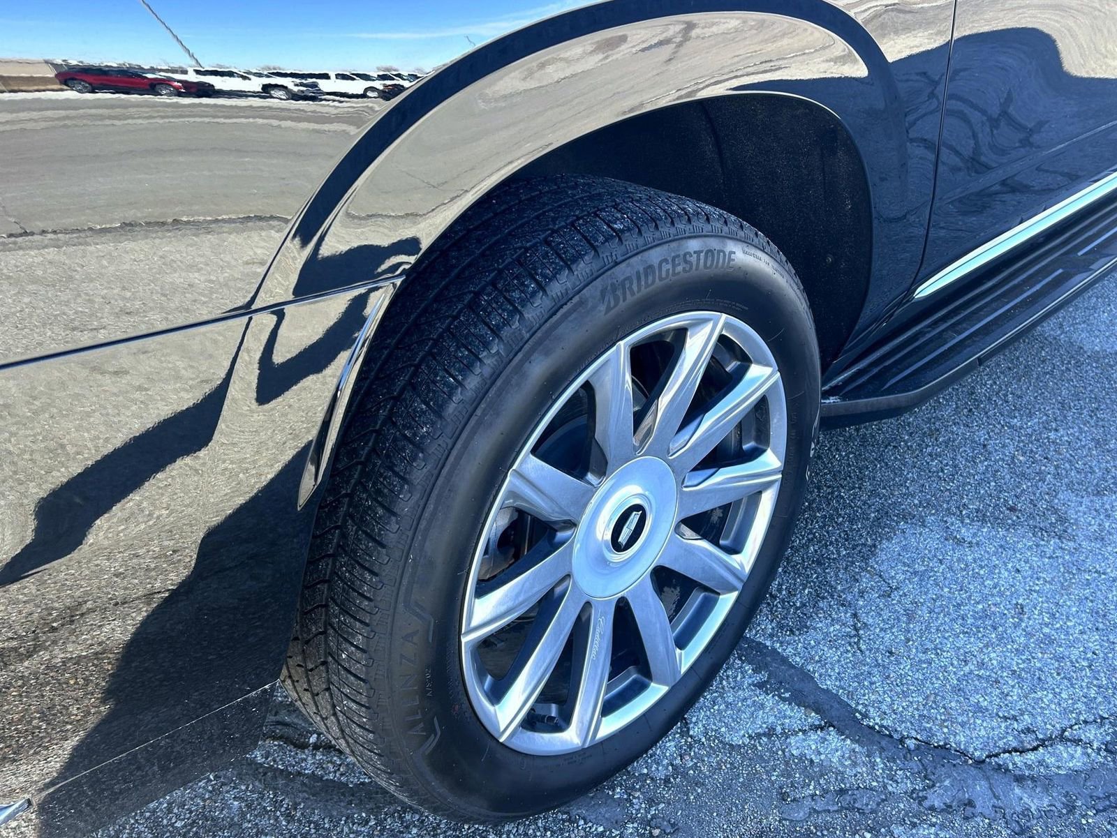 Certified 2023 Cadillac Escalade ESV Premium Luxury Platinum image 12