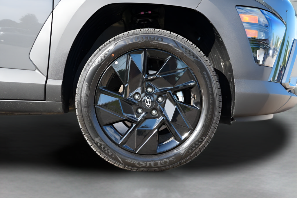 Used 2019 Buick Enclave Essence AWD/4WD image 9