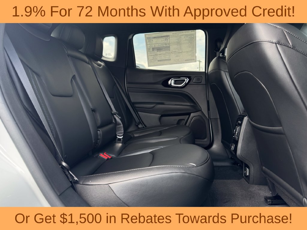 New 2026 Jeep Compass Limited w/ Sun, Sound & Navigation Group AWD/4WD image 12