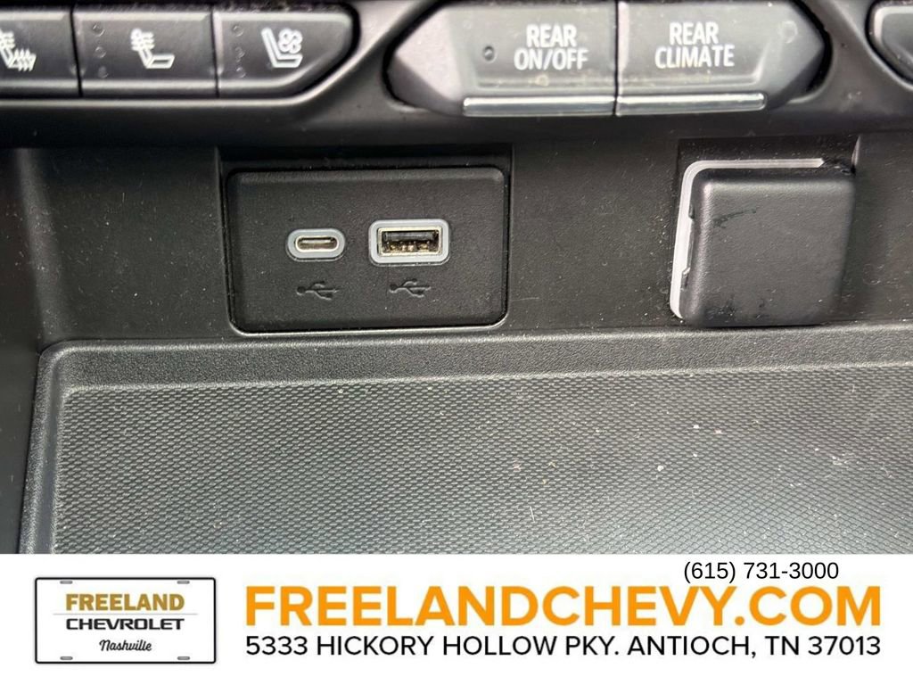 Used 2022 GMC Yukon AT4 image 39