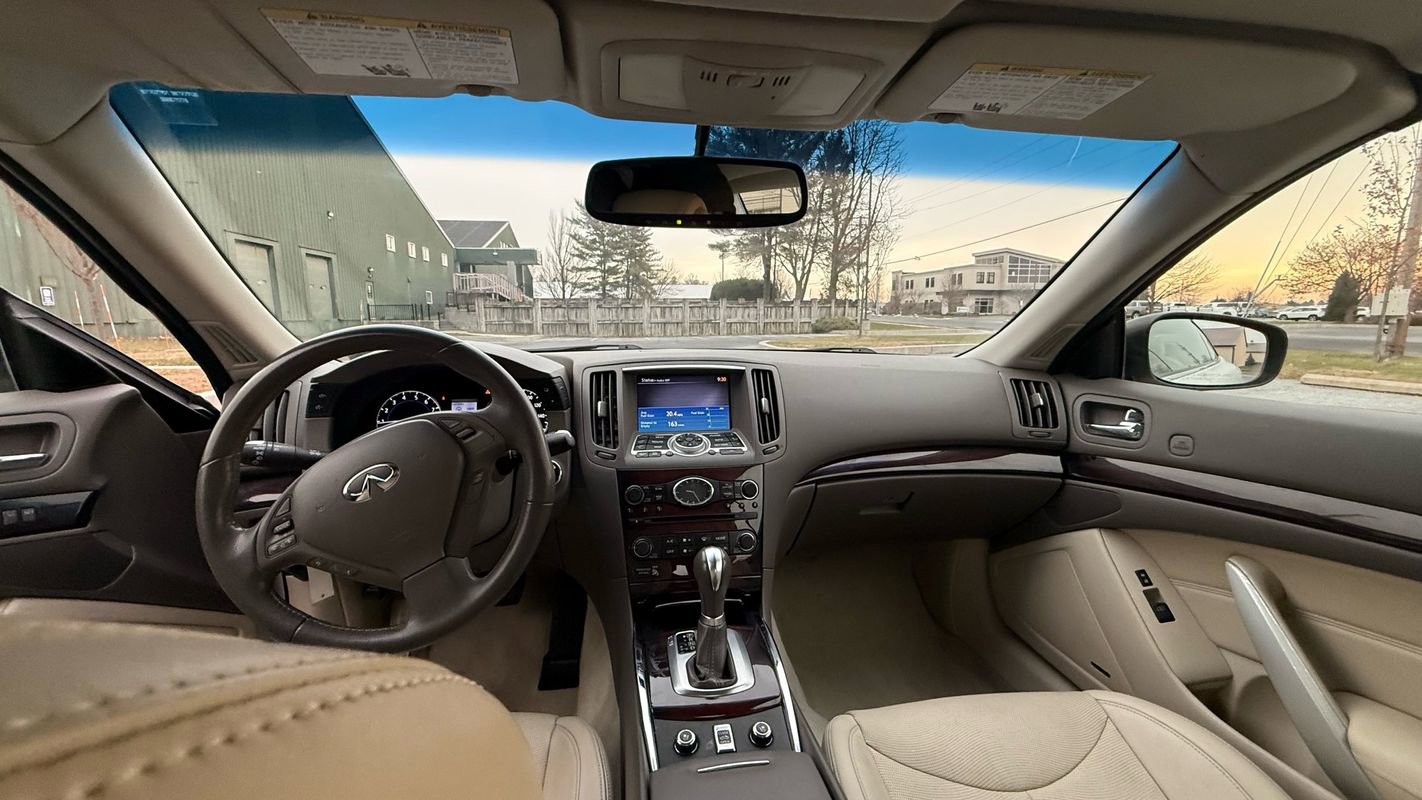 Used 2014 INFINITI Q60 Convertible w/ Premium Package image 32