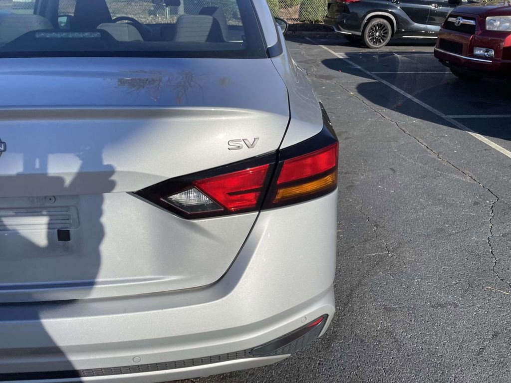 Used 2024 Nissan Altima 2.5 SV image 18