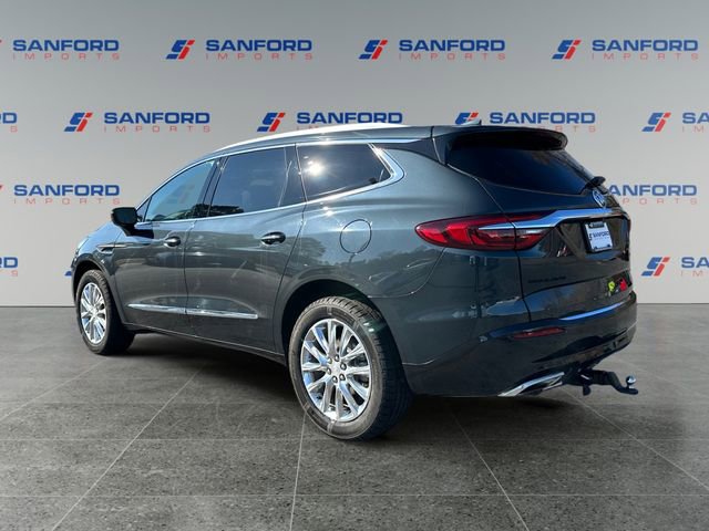 Used 2021 Buick Enclave Essence image 3