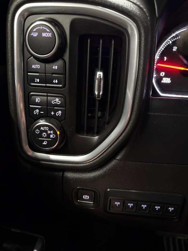 Used 2021 Chevrolet Silverado 2500 LTZ w/ LTZ Plus Package AWD/4WD image 22
