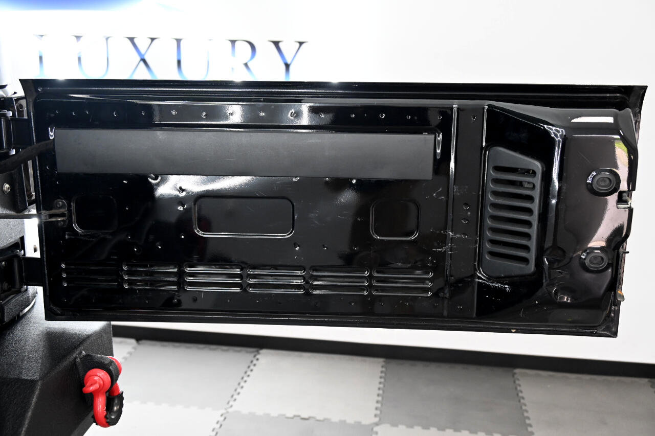 Used 2018 Jeep Wrangler Unlimited Rubicon w/ Cold Weather Group image 41