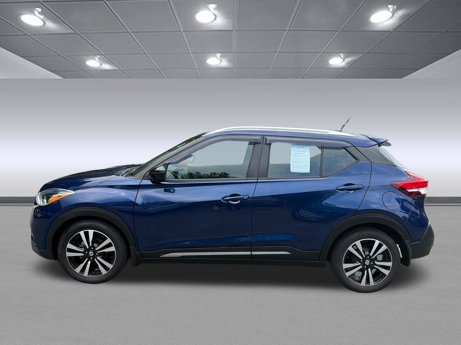 Used 2020 Nissan Kicks SR w/ SR Premium Package FWD image 8