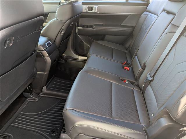 Used 2024 Hyundai Santa Fe SEL image 17